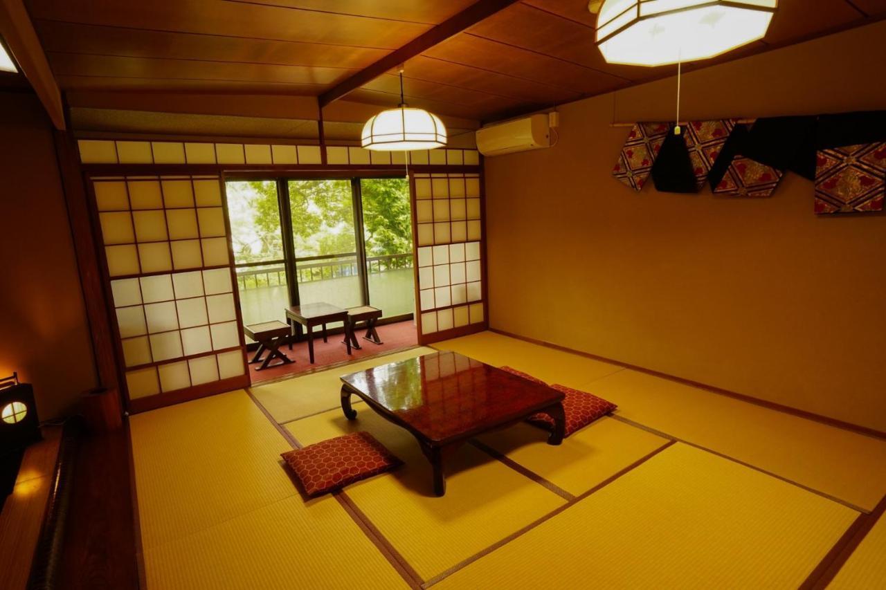 Onsen Yado Mizuguchi Идзу Номер фото